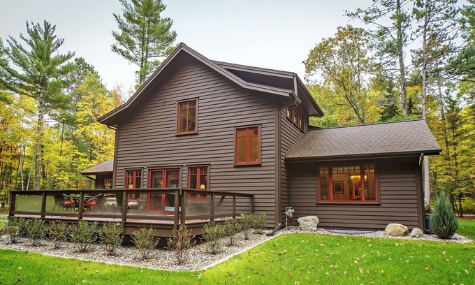 Manitowish Waters House | Silent Sport Getaway- only steps away from 50+ miles of bike trails