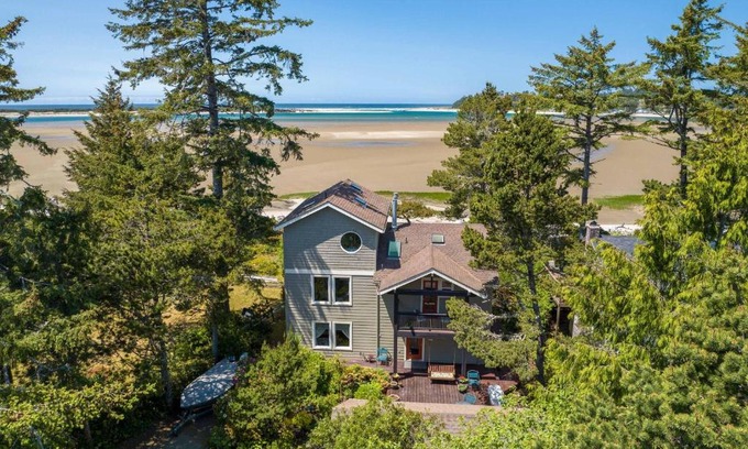 Lincoln City House | Siletz Bay Beach House