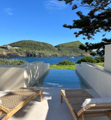 Angra do Heroismo Bed & Breakfast | Silveira Bay Lounge Retreat