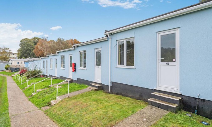 Brixham Ski Chalet | Silver 1 Chalet Slps 4 Pet