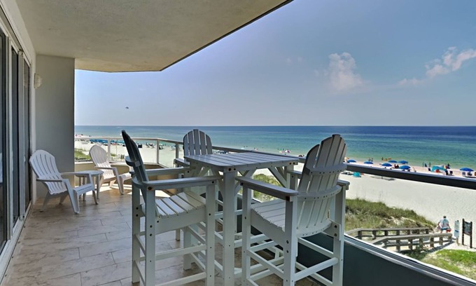 Orange Beach Condo | Silver Beach #301 | Pet Friendly, Beachfront!