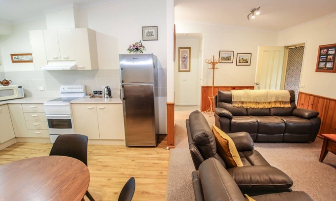Bright Cottage | SILVER BIRCHES HOLIDAY VILLAGE - UNIT 5