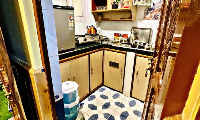 Shimla Bed & Breakfast | Silver Cedar BnB Sharma Niwas Near Mall Road