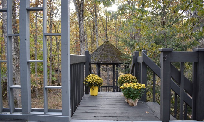 Bushkill House | Silver Fox Water Front SsMook Lux Pocono Home, HOT TUB, SAW CREEK FRONT