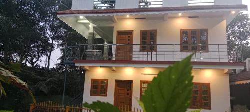 Elappara Apartment | Silver home stay vagamon