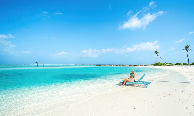 Huraa Hotel | Silver Oasis Maldives