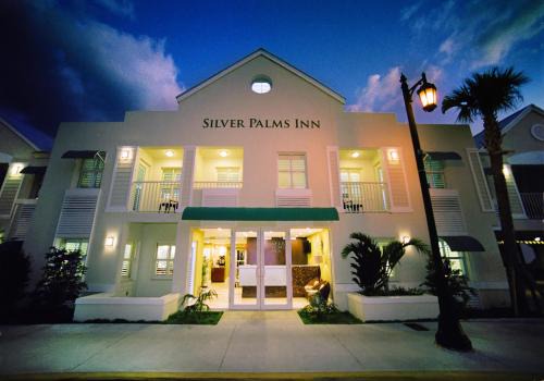 Old Town Hotel | Silver Palms Inn