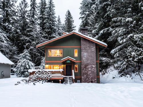 Glacier House | Silver Peak Lodge