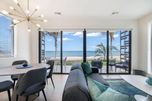 North Side House | Silver Reef 3 Oceanfront Condo