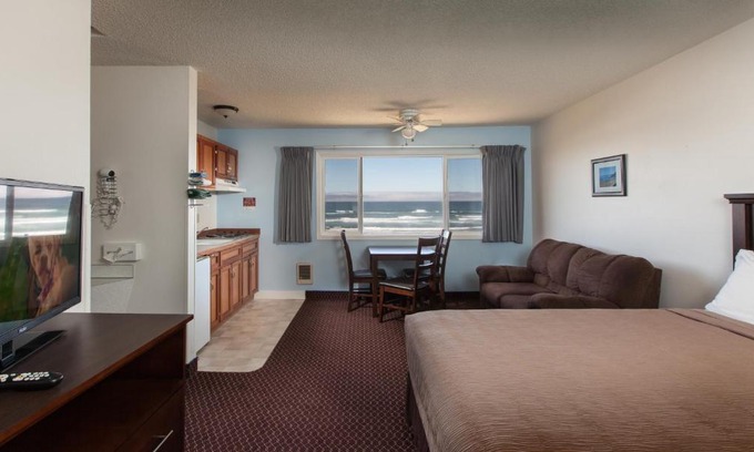 Rockaway Beach Hotel | Silver Sands