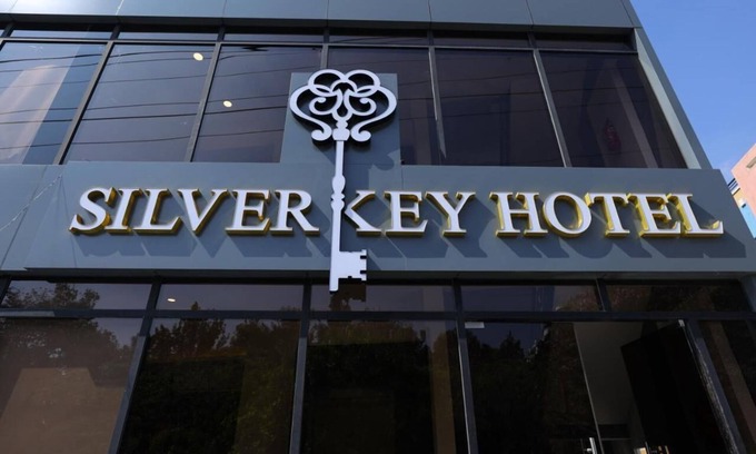 Yelahanka Hotel | Silverkey Hotel Yelahanka