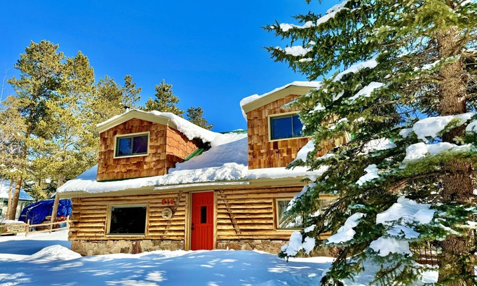 Silverthorne Cabin | Silverthorne Hummingbird Cabin Near Ski Resorts & Downtown