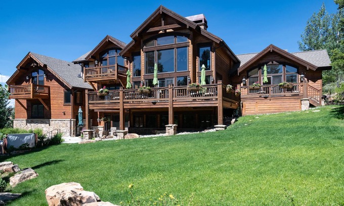 Breckenridge House | Silverview at Highlands Home: Mountain Luxury
