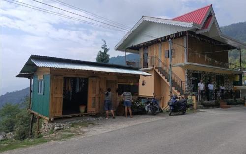 Rishop House | Simma Homestay By StayApart