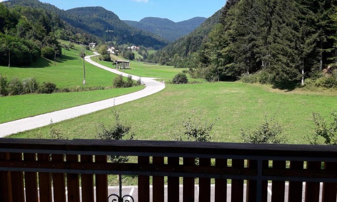 Kamnik Apartment | Simnovi apartmaji - surrounded by nature