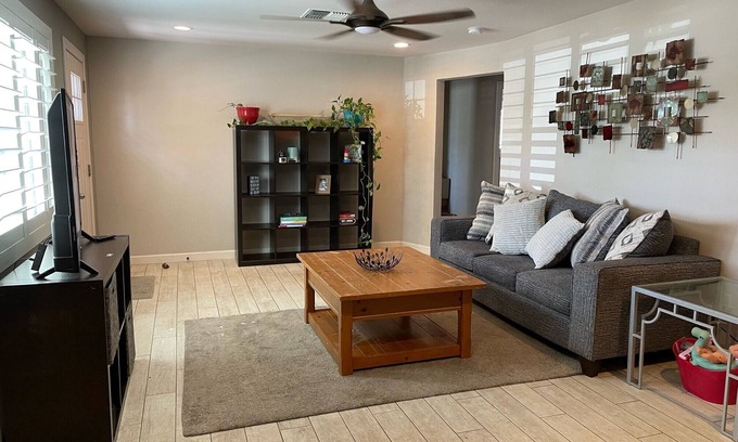 El Cajon House | Simplicities of Home.. Away From Home!