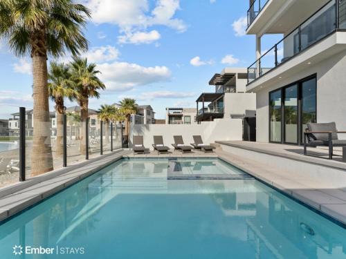 St. George House | Simply BeUTAHful at Desert Color (by Ember Stays)