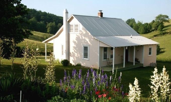 Dugspur Cottage | Simply charming cottage