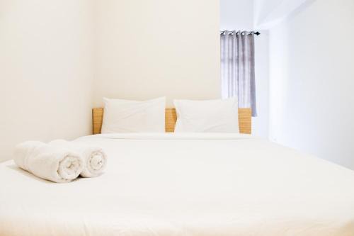 Bekasi Apartment | Simply Minimalist 2BR The Springlake Summarecon Apartment By Travelio