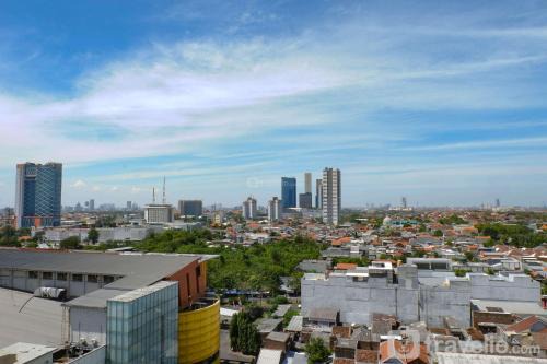 Suko Manunggal Apartment | Simply Modern Studio at Pavilion Permata Apartment By Travelio