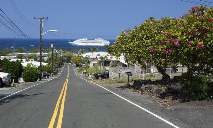 Historic Kailua Village House | Simply perfect! No one can beat 10 minutes walking to town, yet no traffic noise