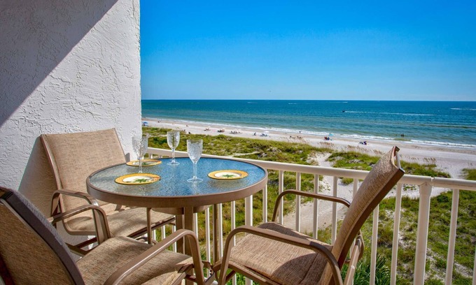Madeira Beach Condo | Simply Stunning! Upgraded Beachfront Condo Close to Shops, Restaurants & Activities.