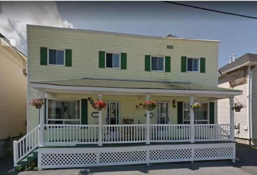 Cornwall Apartment | Simply Suite - Cornwall Village