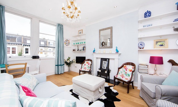 Holland Park Apartment | SINCLAIR ROAD, KENSINGTON - 2-bedroom apartment in a quiet residential street