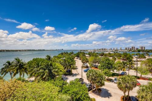 Palm Beach Shores Apartment | Singer Island Inn/Deluxe Studio