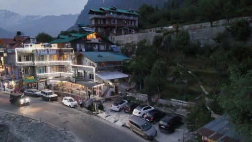Vashist Hotel | Singh Saab Rooms & Cafe