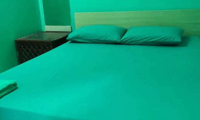 Male House | Single Room 4