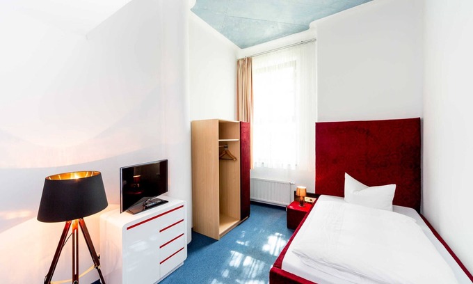 Magdeburg House | Single room Comfort - artHOTEL Magdeburg GmbH