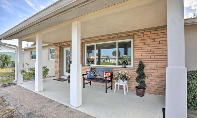 Breakers House | Single-Story Home Walk to Beach, Pier and River