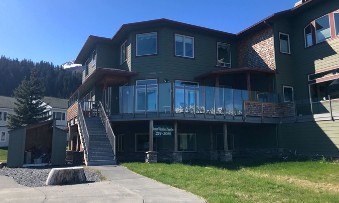 Seward House | Sip Your Morning Coffee and Watch Sea Otter and Sea Lions Play