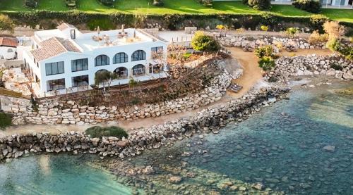 Pernera Apartment | Sirena Bay Beach House and Luxury Suites