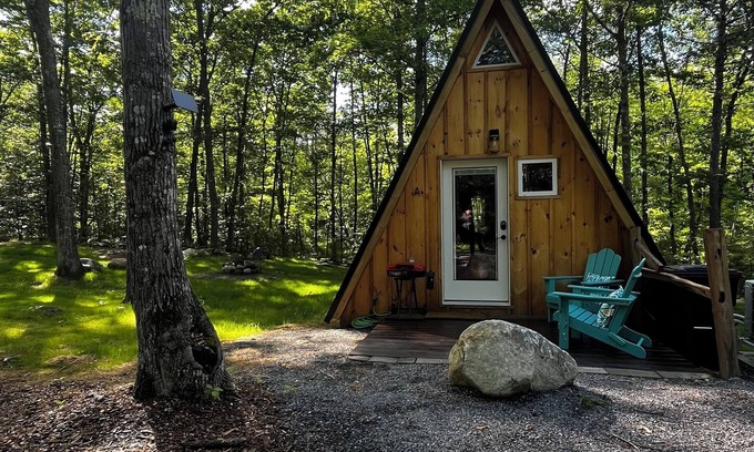 Oakland Cabin | Sister A Frame in the Woods