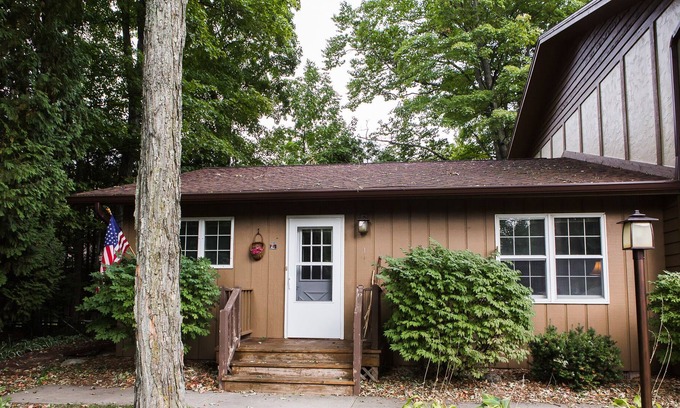 Sister Bay Condo | Sister Bay Condo, walk to beach and village
