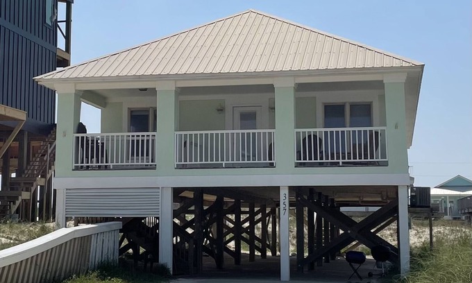 Fort Morgan House | "SIT & WALK" SPACIOUS 2ND TIER HOME - VERY EASY BEACH ACCESS