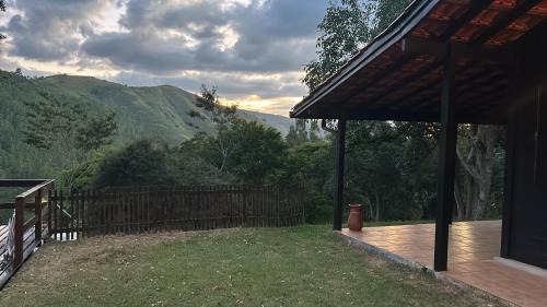 Miguel Pereira House | sitio 3 LLL