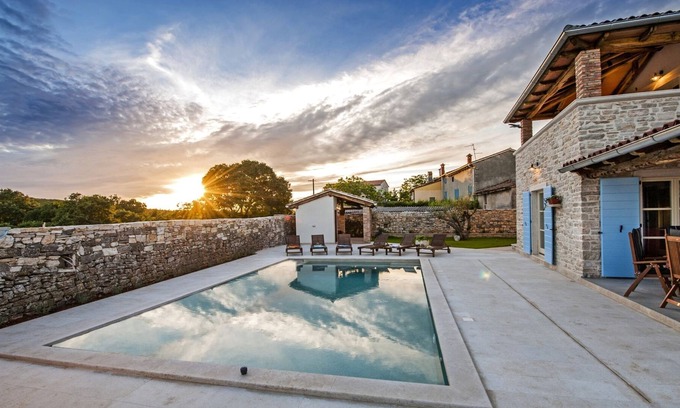 Krmed Cabin | Situated in a quiet locatio has everything what you need for a perfect holiday