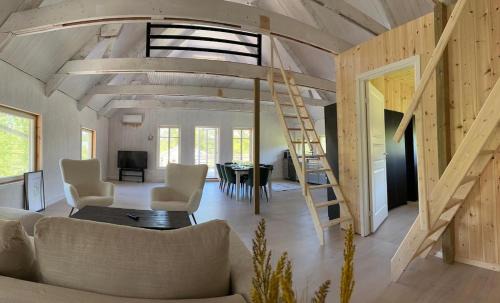 Jorlanda House | Sjöutsikt