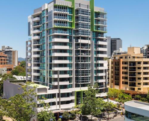 Spring Hill Apartment | SKD Suites