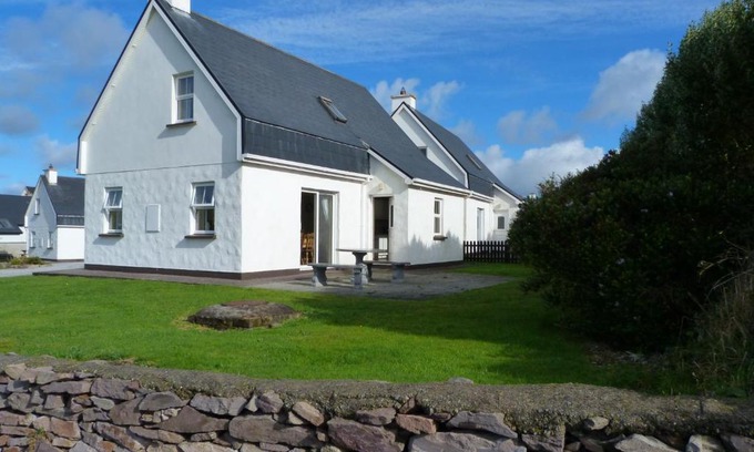 Ballinskelligs House | Skellig Cottages