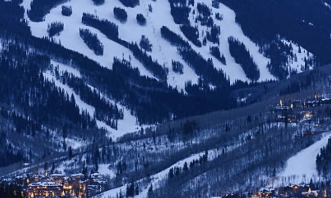 Eagle-Vail Condo | Ski, Golf, Play Eagle-Vail Remodeled Modern Cozy Close to Vail & Beaver Creek