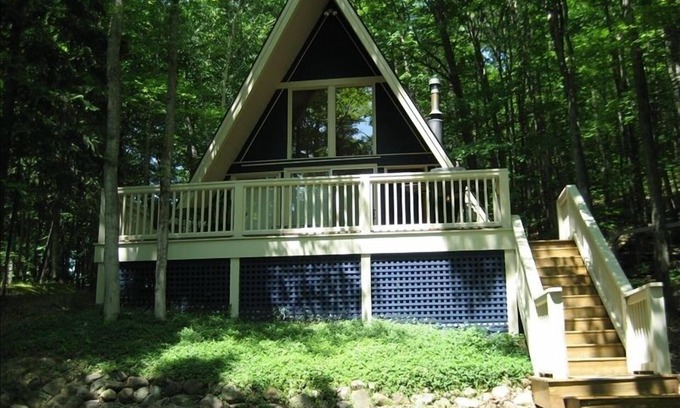 Harbor Springs Ski Chalet | Ski Hills! Nubs Nob! Cute and cozy A-frame. A hidden gem! Great rates.