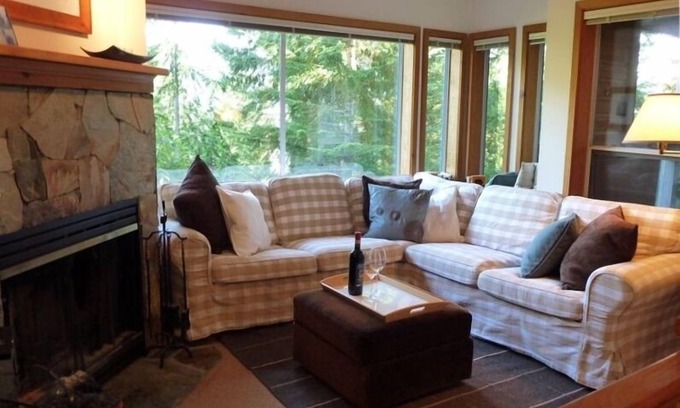 Whistler Creekside Condo | Ski in and out of the Whistler Creekside Gondola!