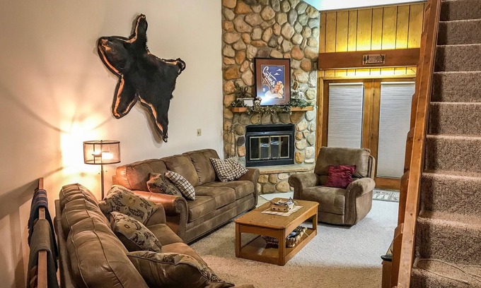 Upson Condo | Ski in And Ski out Whitecap Mountain Condo: Mountain Meadow's #4