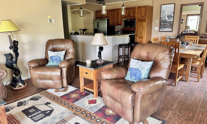 Steamboat Springs Condo | Ski-in Location Steps from the Gondola!