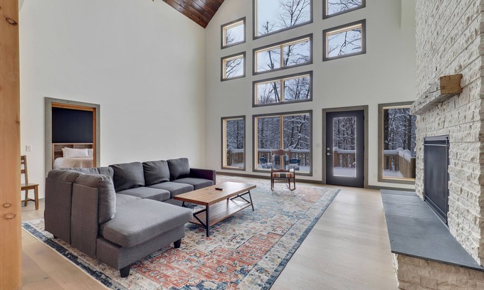 Boyne City House | Ski In/Out Access | Pet Friendly | Sleeps 18 | Hot Tub | Golf Course view
