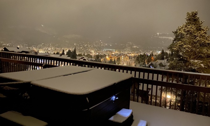 Four O'Clock House | Ski-in/Out Awesome views Walk to Town 5 BR Huge Deck with Hot Tub